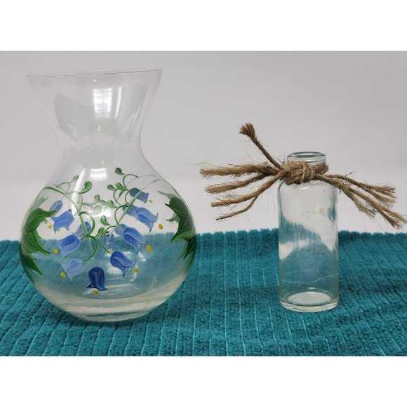1 Hand Painted Small Vase Flowers Bluebells Leaves 1‎ Small Bud Vase/Bottle - Picture 1 of 6